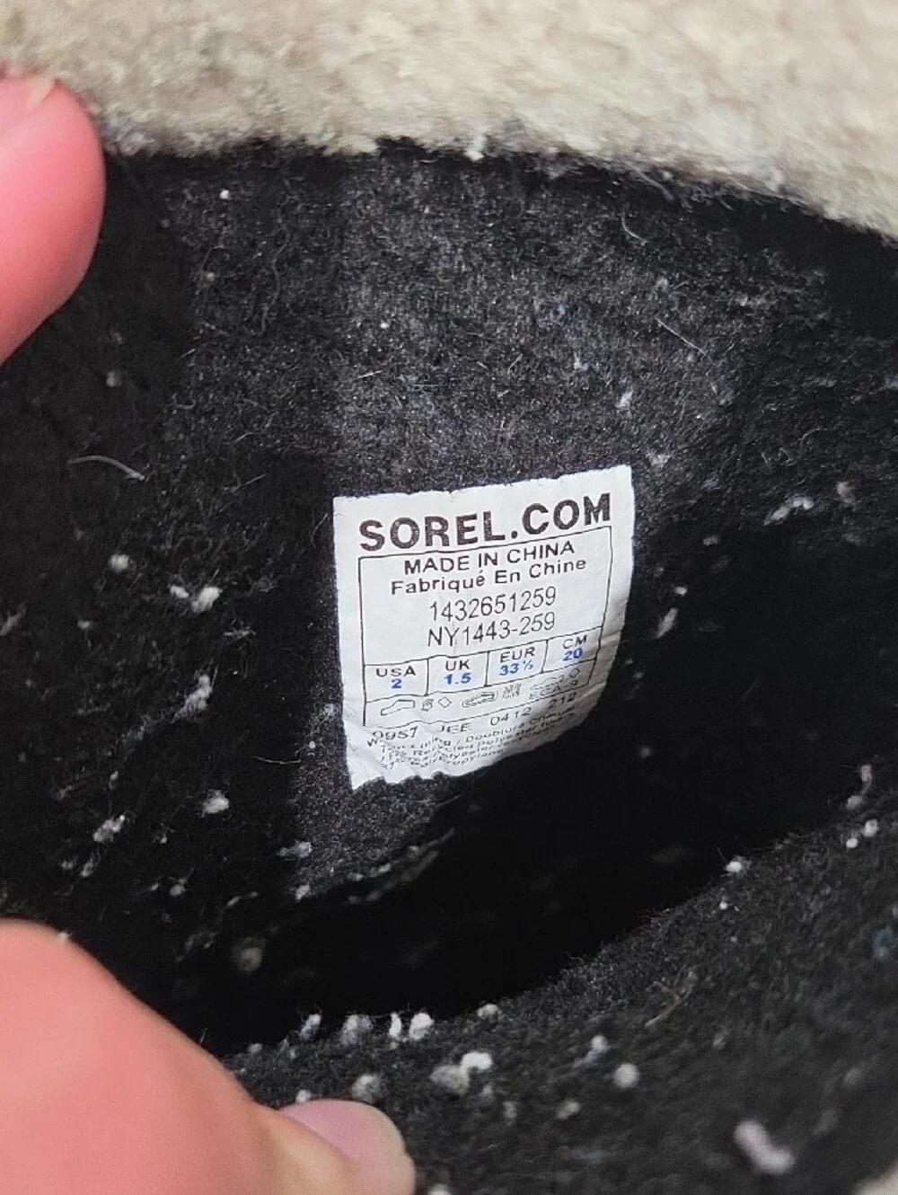 Kids Boots - SIZE 2 KIDS.